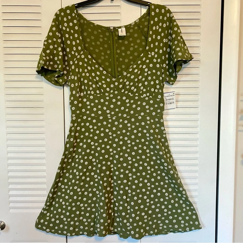 Abound Vintage Olive Daisy Dress - Picture 3 of 6